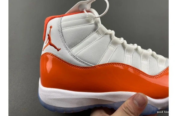 378037- 378037- 11 RETRO JORDAN 002 ORANGE 002  0518
